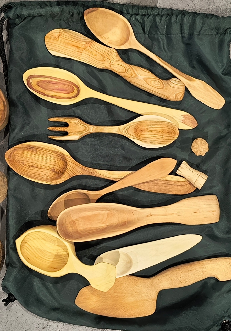 warsztaty bushcraftowe, ferie zimowe w wielkopolsce, praca w drewnie, wielkopolska